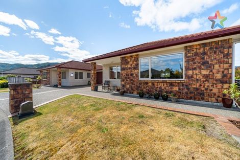 Photo of property in 37 Woodland Mews, Wainuiomata, Lower Hutt, 5014