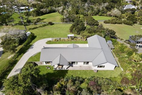 Photo of property in 26c Mcentee Road, Waitakere, Auckland, 0816
