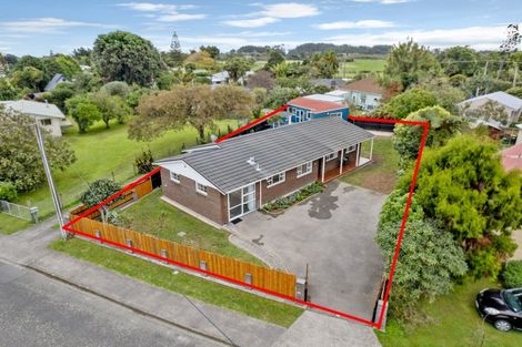 Photo of property in 9 Old Coach Road South, Otaki Beach, Otaki, 5512