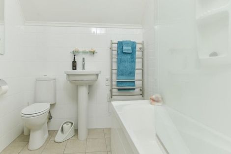 Photo of property in 320 Victoria Avenue, Remuera, Auckland, 1050