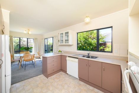 Photo of property in 1 Logan Place, Kelvin Grove, Palmerston North, 4414