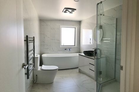 Photo of property in 11 Aklander Rise, Flat Bush, Auckland, 2019