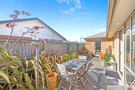 Photo of property in 1/160 Breezes Road, Aranui, Christchurch, 8061
