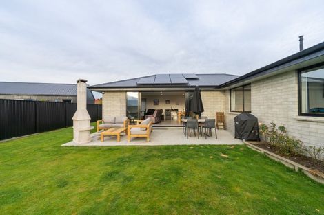 Photo of property in 5 Millar Place, Te Anau, 9679