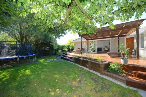 Photo of property in 35 Pinehurst Crescent, Russley, Christchurch, 8042