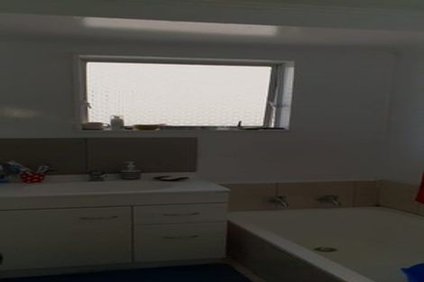 Photo of property in 60 Percy Dyett Drive, Karori, Wellington, 6012