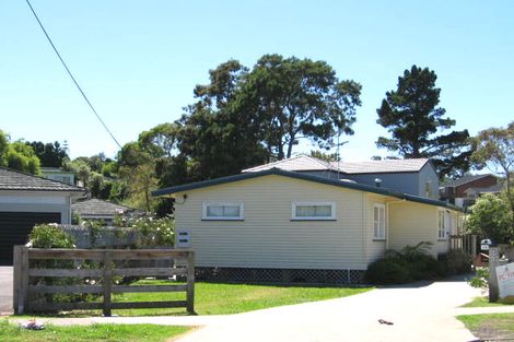 Photo of property in 1/118 Nile Road, Milford, Auckland, 0620