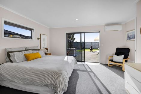 Photo of property in 4 James Drive, Bell Block, New Plymouth, 4312