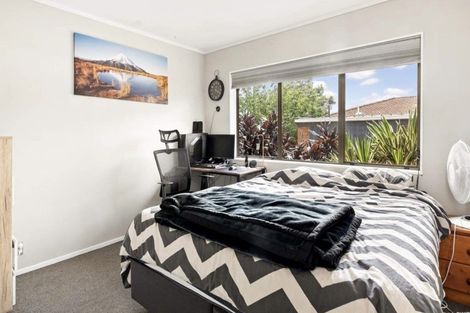 Photo of property in 3 Cherry Road, Bucklands Beach, Auckland, 2014
