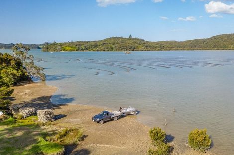 Photo of property in 114a Ranui Road, Karetu, 0283