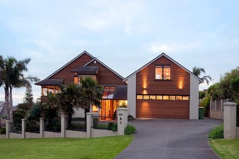 Photo of property in 8 Lynton Road, Bucklands Beach, Auckland, 2012