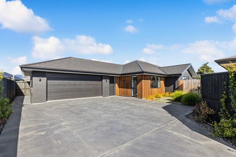 Photo of property in 17 Helen Place, Halswell, Christchurch, 8025