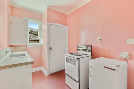 Photo of property in 32 Mornington Road, Balaclava, Dunedin, 9011