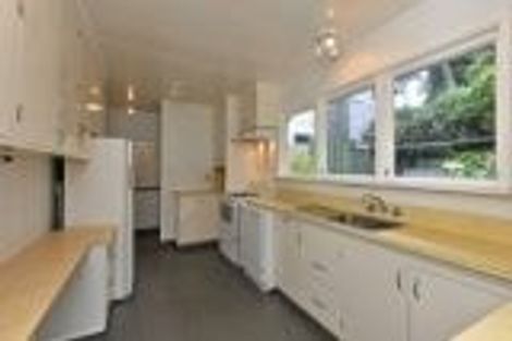 Photo of property in 22 Highbury Crescent, Highbury, Wellington, 6012