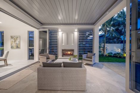 Photo of property in 25 Compass Way, Half Moon Bay, Auckland, 2012