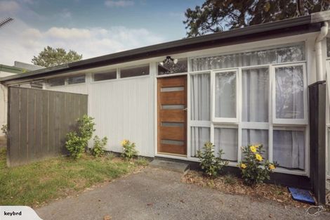 Photo of property in 2/18 Commodore Drive, Lynfield, Auckland, 1042