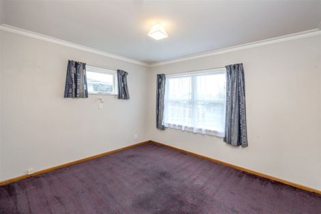 Photo of property in 20 Featherston Street, Levin, 5510
