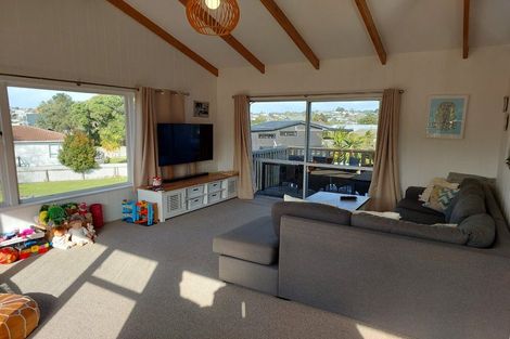 Photo of property in 10 Rawhiti Road, Manly, Whangaparaoa, 0930