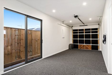 Photo of property in 1 Dorset Down Drive, Karaka, 2580