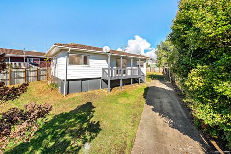 Photo of property in 3 Bundena Place, Clendon Park, Auckland, 2103