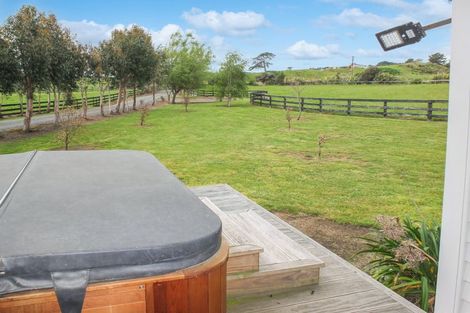 Photo of property in 125 Hickford Road, Foxton, 4893