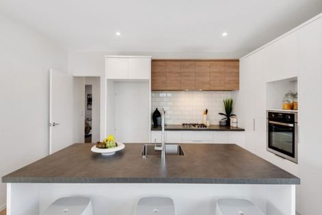 Photo of property in 36 Pepene Avenue, Takanini, 2112