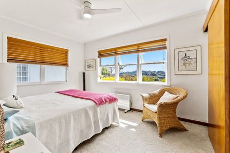 Photo of property in 6 George Point Road, Onerahi, Whangarei, 0110