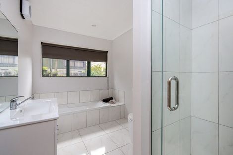 Photo of property in 135 Priestley Terrace, Bluff Hill, Napier, 4110