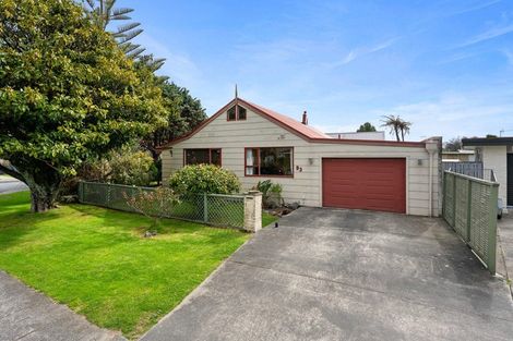 Photo of property in 93 Rimu Road, Raumati Beach, Paraparaumu, 5032