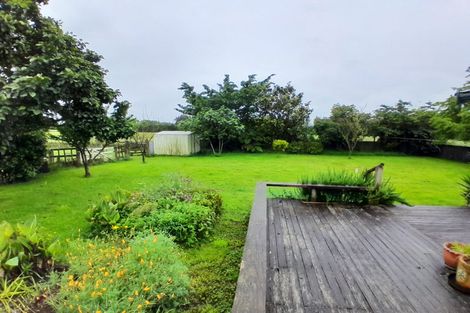 Photo of property in 132 Waihou Road, Levin, 5571