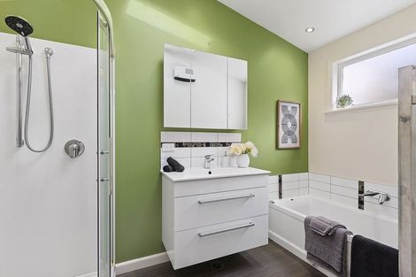 Photo of property in 29 Charlotte Avenue, Brooklyn, Wellington, 6021