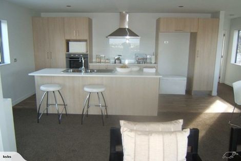 Photo of property in 557c Glenfield Road, Glenfield, Auckland, 0629