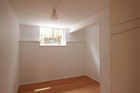 Photo of property in 17 Cunliffe Place, Glenfield, Auckland, 0629