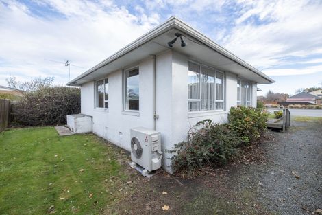 Photo of property in 406 Main North Road, Redwood, Christchurch, 8051