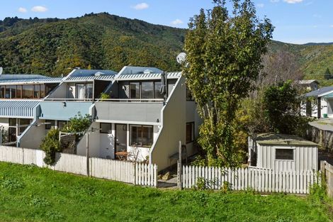 Photo of property in 289c Waikawa Road, Waikawa, Picton, 7220