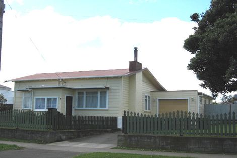 Photo of property in 6 Karaka Street, Castlecliff, Whanganui, 4501
