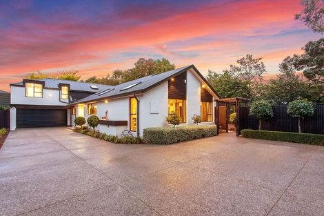 Photo of property in 2 Rembrandt Place, Burnside, Christchurch, 8053