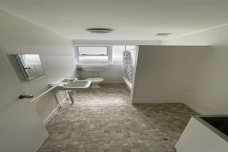 Photo of property in 2/85 Lake Road, Belmont, Auckland, 0622