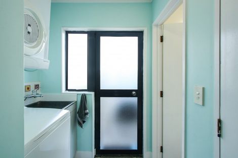 Photo of property in 2/29 The Esplanade, Westshore, Napier, 4110