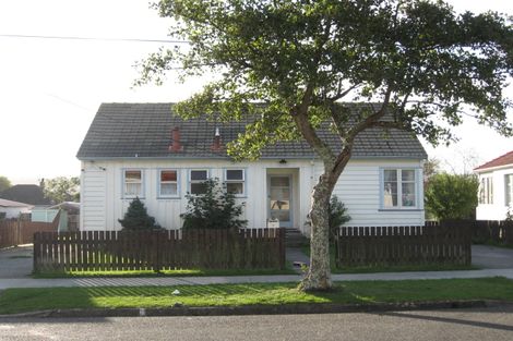 Photo of property in 12 Collett Street, Naenae, Lower Hutt, 5011