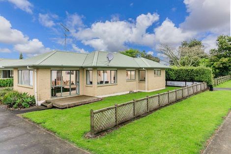 Photo of property in 23 George Crescent, Buckland, Pukekohe, 2677