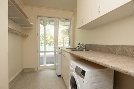 Photo of property in 114 Polson Hill Drive, Aokautere, Palmerston North, 4471