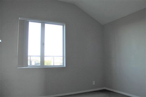 Photo of property in 56 Kirikiri Lane, East Tamaki, Auckland, 2013