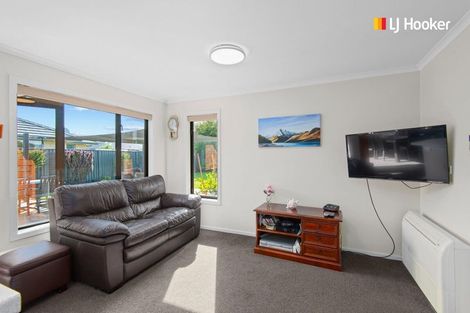 Photo of property in 12 Centre Street, Mosgiel, 9024