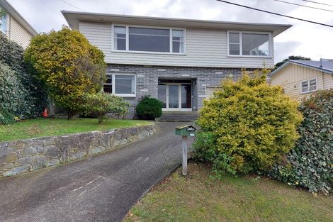 Photo of property in 11 Angell Street, Johnsonville, Wellington, 6037