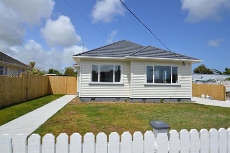 Photo of property in 15 Worcester Street, Levin, 5510