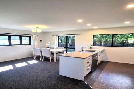 Photo of property in 6 Laly Haddon Place, Matakana, Warkworth, 0985