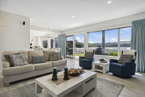 Photo of property in 85 Paremata Road, Paremata, Porirua, 5024