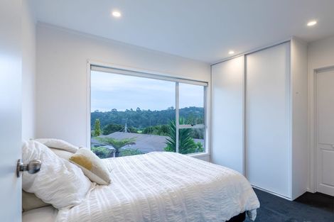 Photo of property in 19 Morriggia Place, Bayview, Auckland, 0629