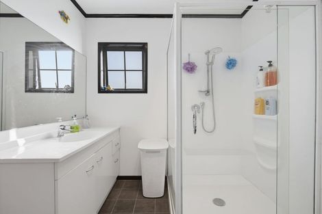Photo of property in 1 Joanna Place, Deanwell, Hamilton, 3206